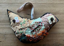 ‘tattered’ bird hanger
